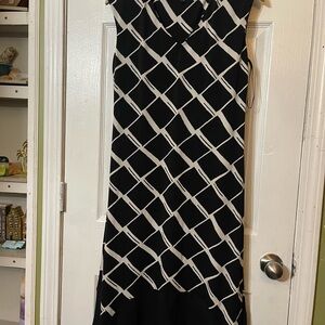 Luxology Black Maxi Dress with White Lattice Print